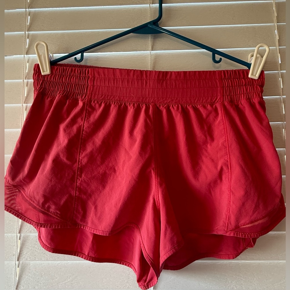 Lululemon Hotty Hot High Rise 2.5inch